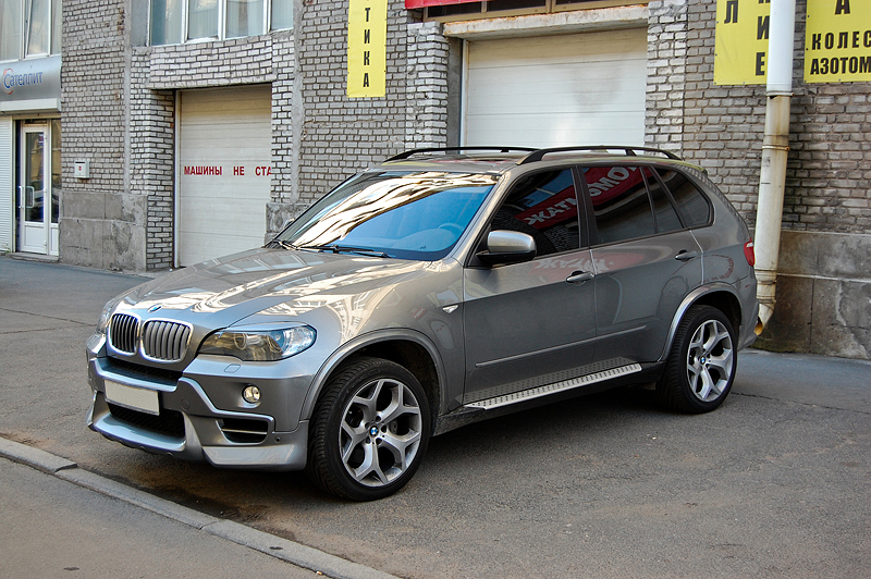 bmw x5 e70 
