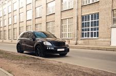 Mercedes Benz ML W164 Brabus Widestar на заводе