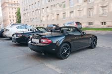 110630_mazda-mx-5-black_033_1.jpg