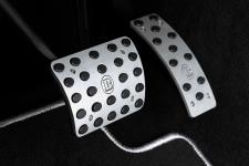 2007-brabus-widestar-based-on-mercedes-benz-ml-63-pedals-1280x960.jpg