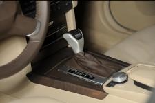 2009-brabus-mercedes-benz-e-class-console-1280x960.jpg