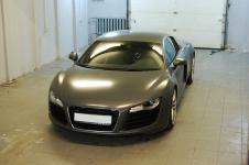 Audi R8 - Hamann Матовая в помещении сто