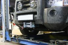 Land Rover Discovery установка лебедки WARN